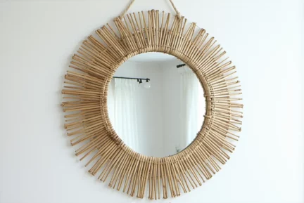Fabriquer un miroir soleil en rotin avec ce tuto
