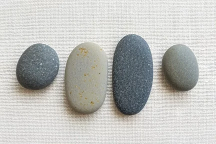 Peignez des galets : une activité simple et relaxante